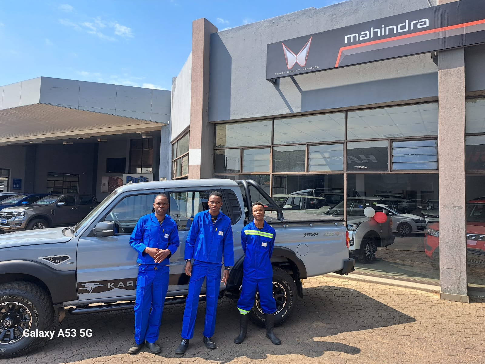 DSS & CN Projects team at Mahindra dealership
