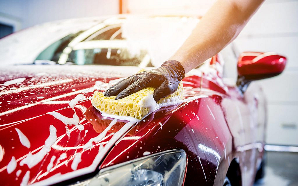 Automotive cleaning and valet services